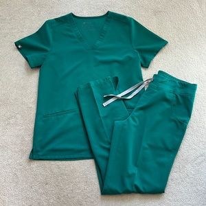 Green Figs Scrub Set